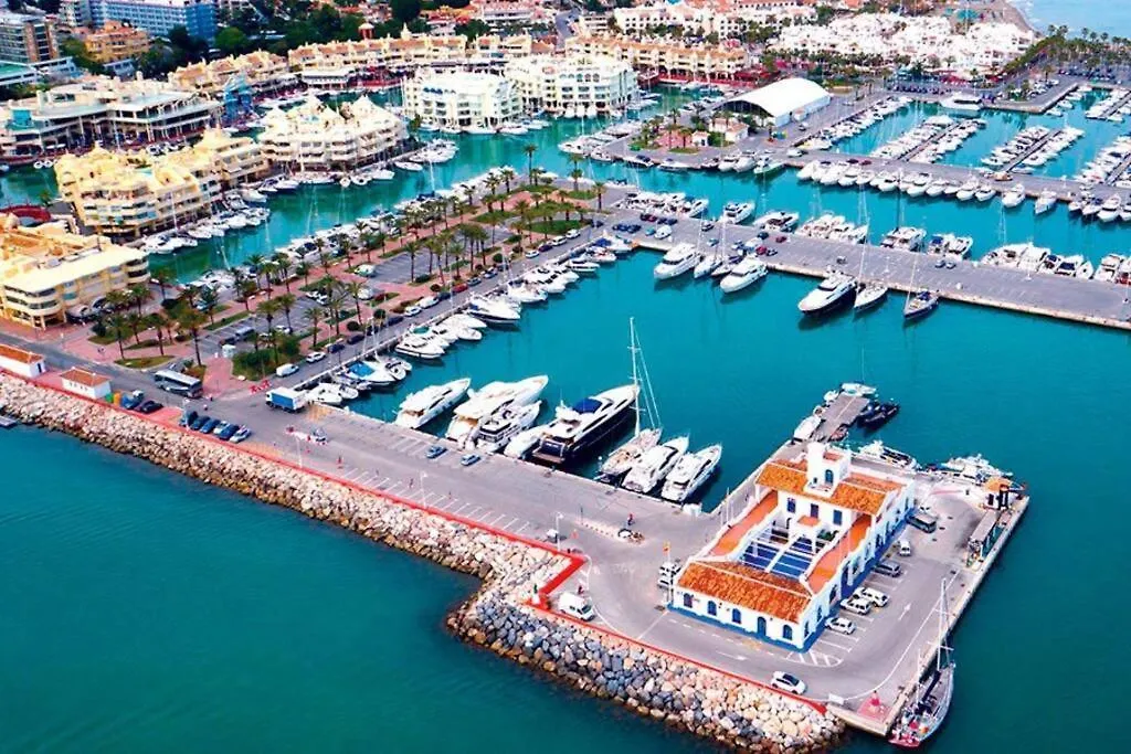 Puerto Marina Luxury 2Bdr Apartment With Sea View Benalmádena 0*,  España